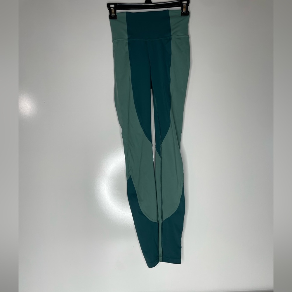 Lululemon Wake & Train Tight *28" Green Jasper / Frosted Pine Size 2 Nulux.